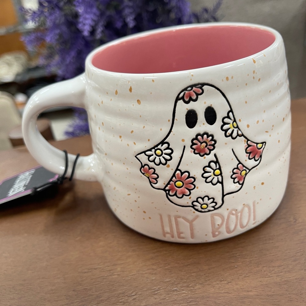 Pink Halloween Ghost & Daisy Flower Pattern Hey Boo! Ceramic Coffee mug NWT 🩷👻 - Picture 2 of 5